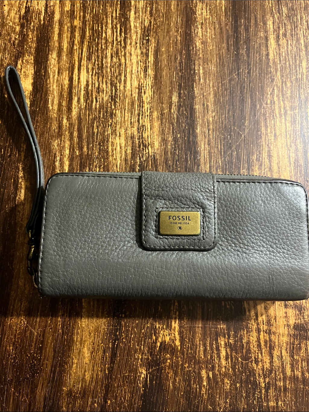 Fossil Gray Leather Wristlet Wallet With Gold Plaque